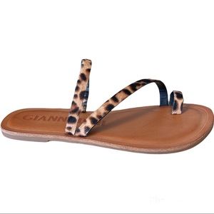 Gianni Bini Aaydah Leopard Toe Ring Banded Sandal